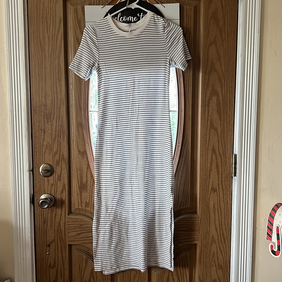 Midi-length DRESS - Picture 4 of 4